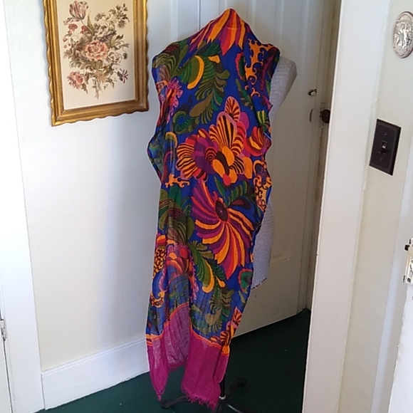 TRINA TURK for BANANA REPUBLIC psychedelic scarf - Picture 5 of 6
